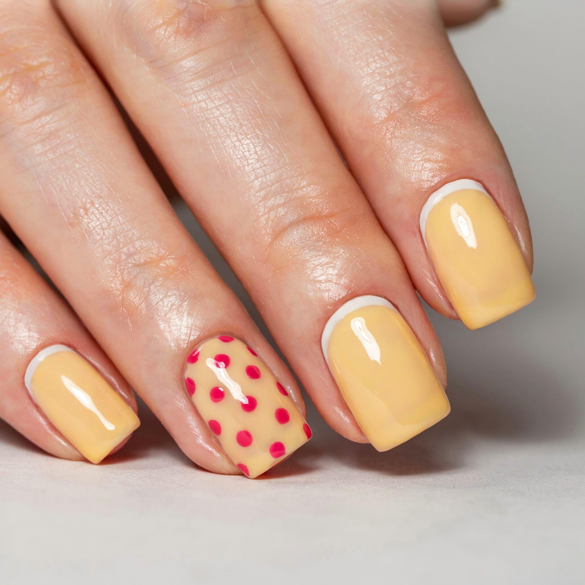 3 Colorful Accent Nail Combos for Movie Night