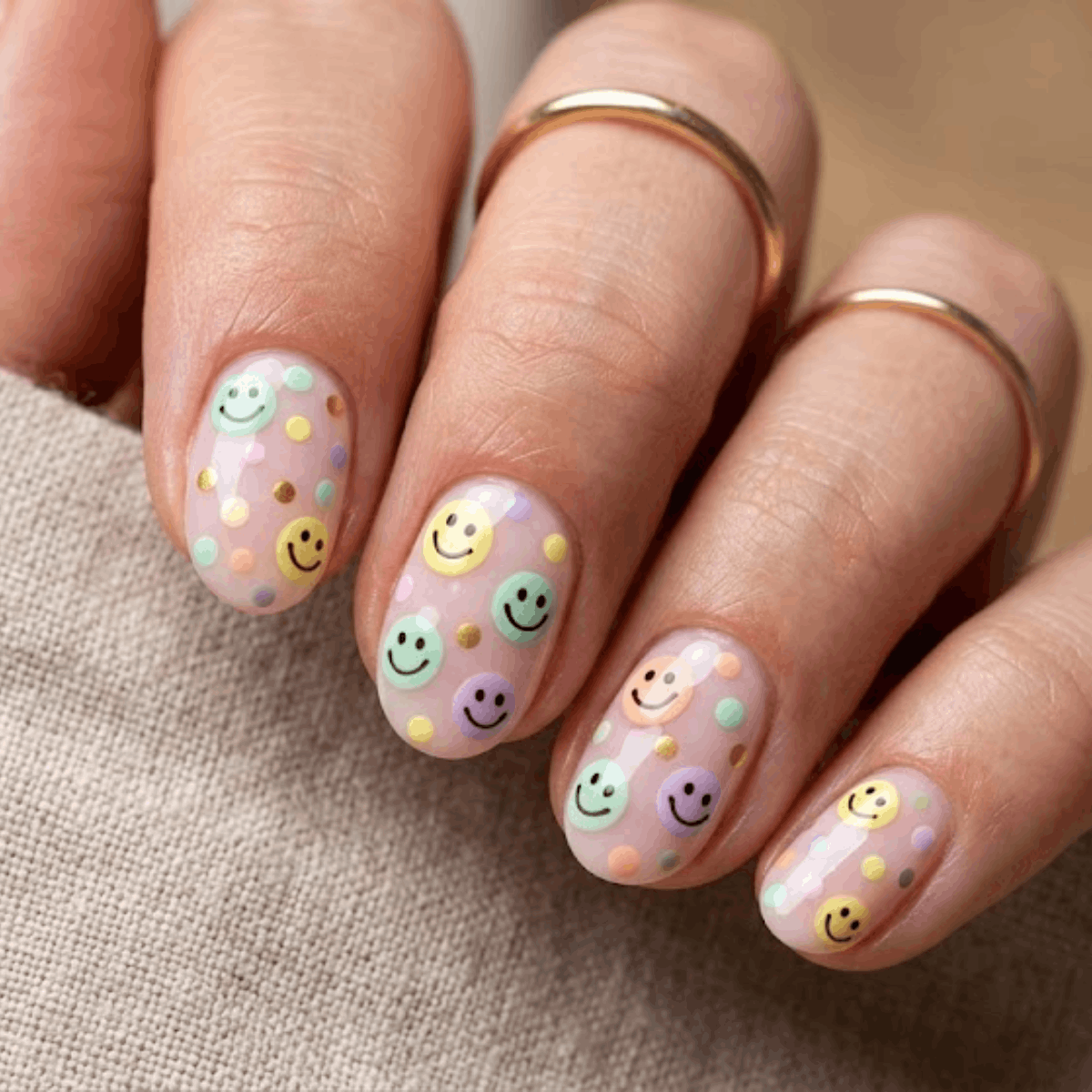 Confetti Dots & Happy Faces
