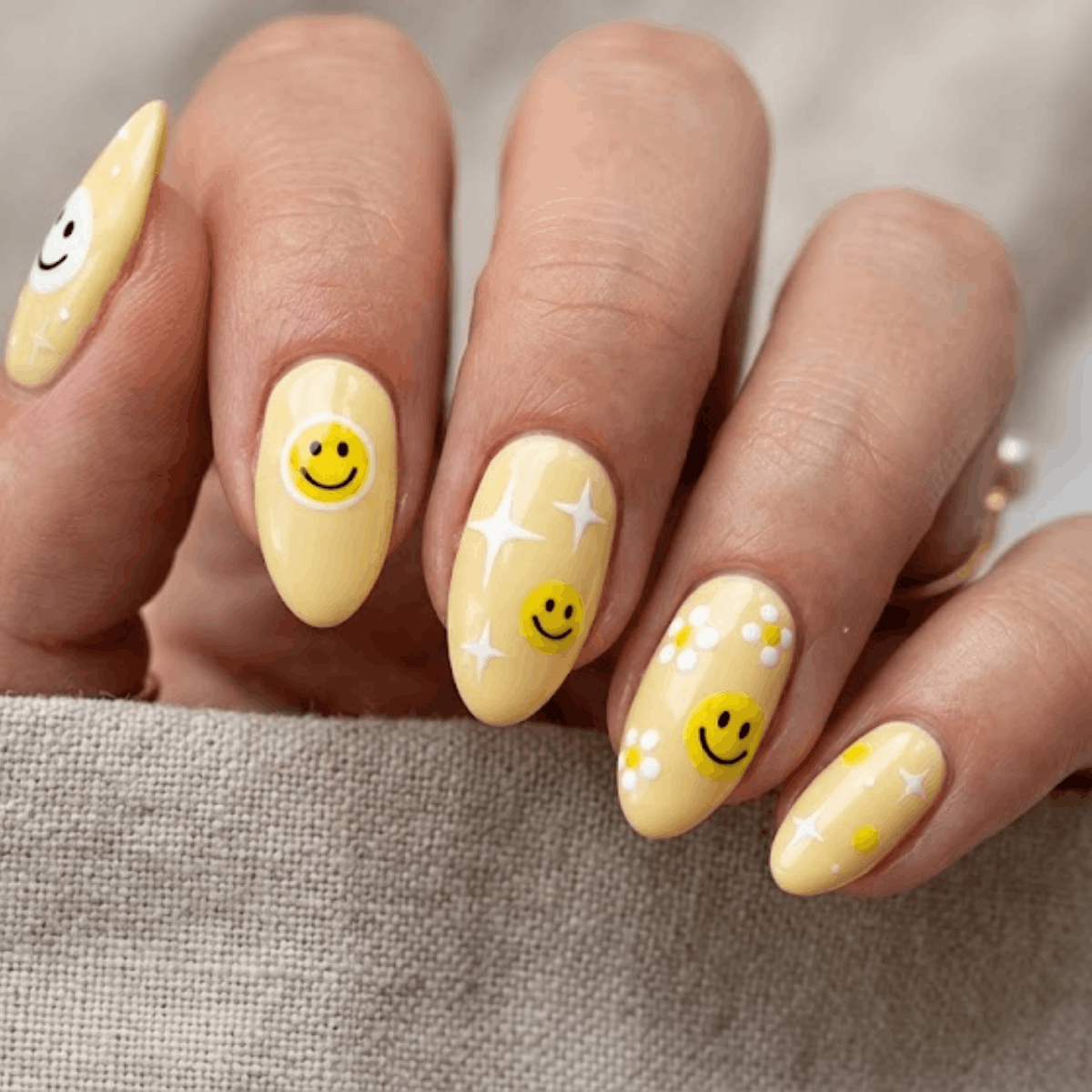 Dreamy Pastel Yellow Glow